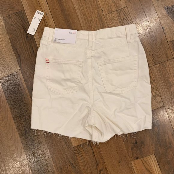 Urban Outfitters BDG NWT 90’s White Long Inseam Shorts Size 30 - Picture 3 of 4